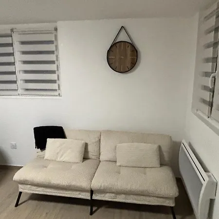 بيت للعطل Petite Maison Au Calme *